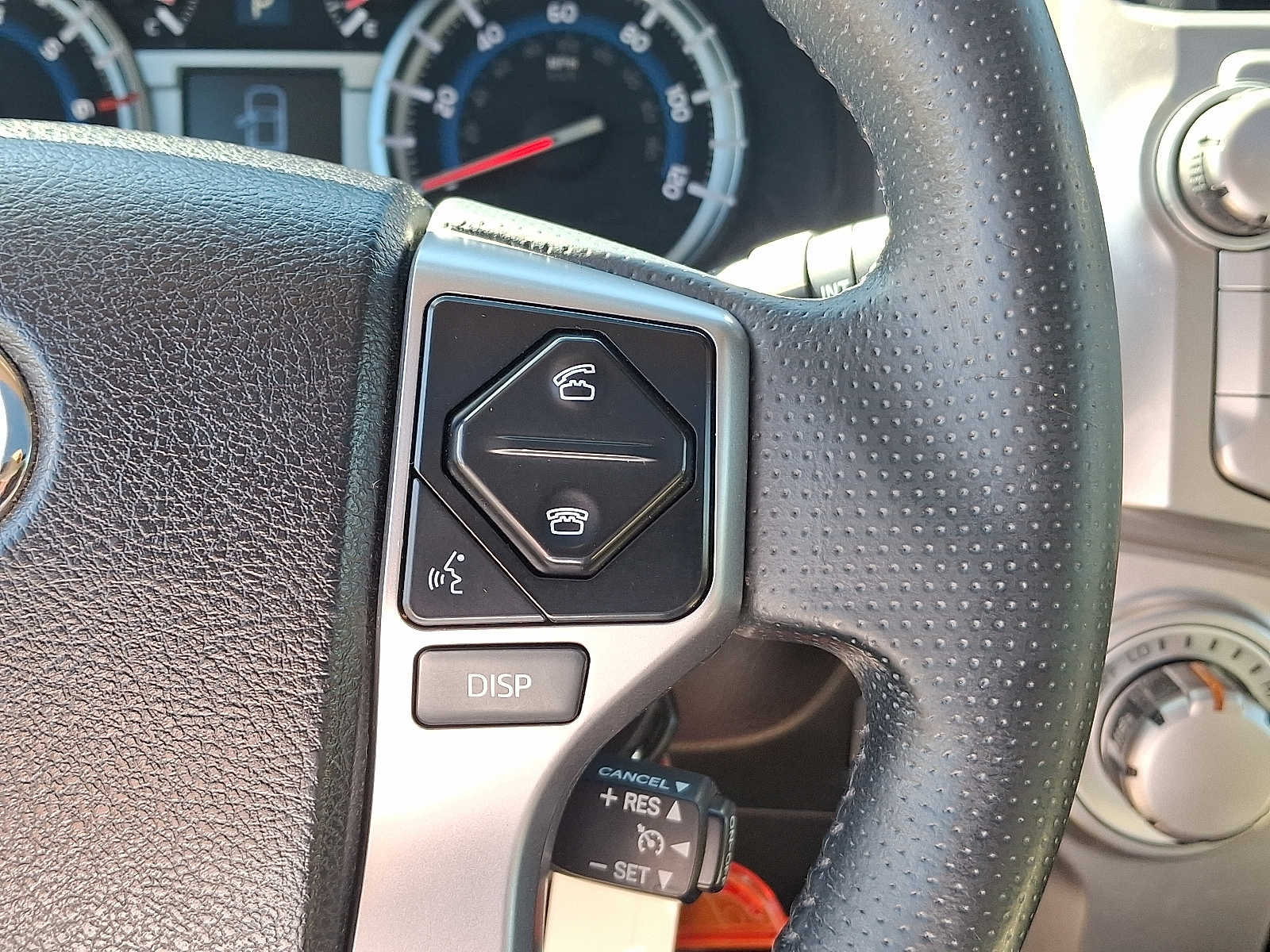 Thumbnail: 2016 Toyota 4Runner - 26