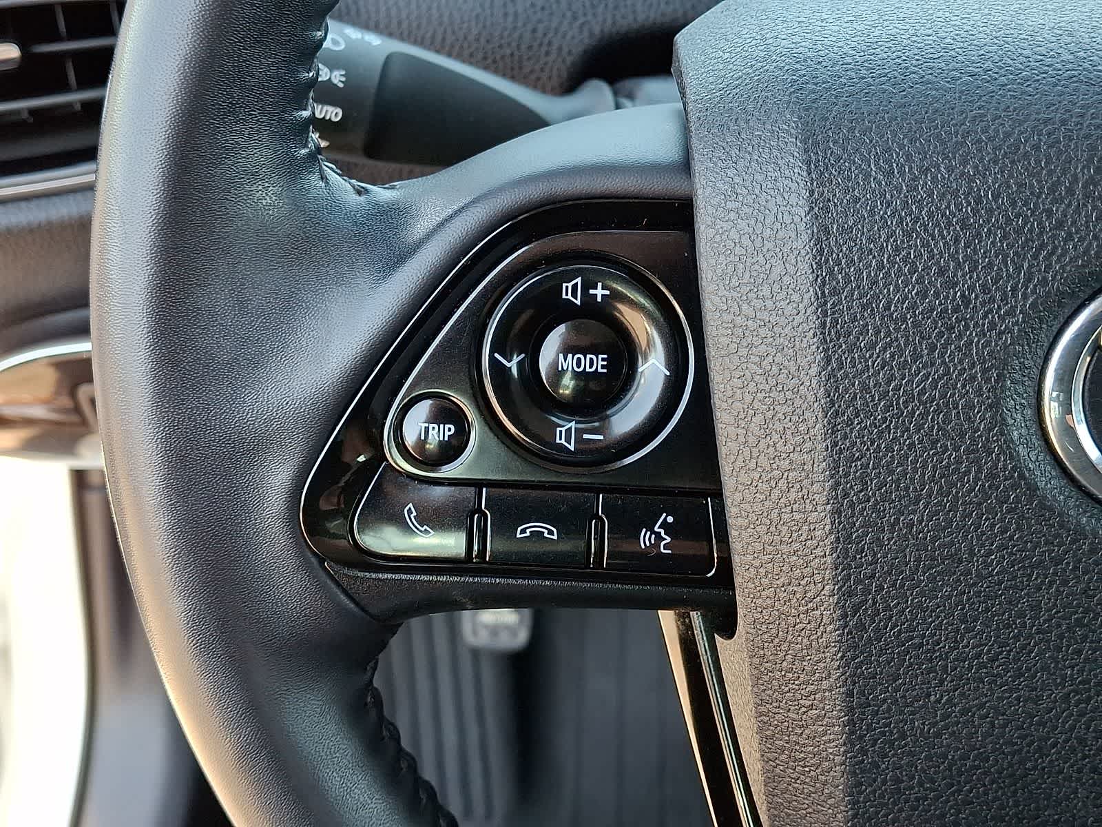 Thumbnail: 2020 Toyota Prius - 26