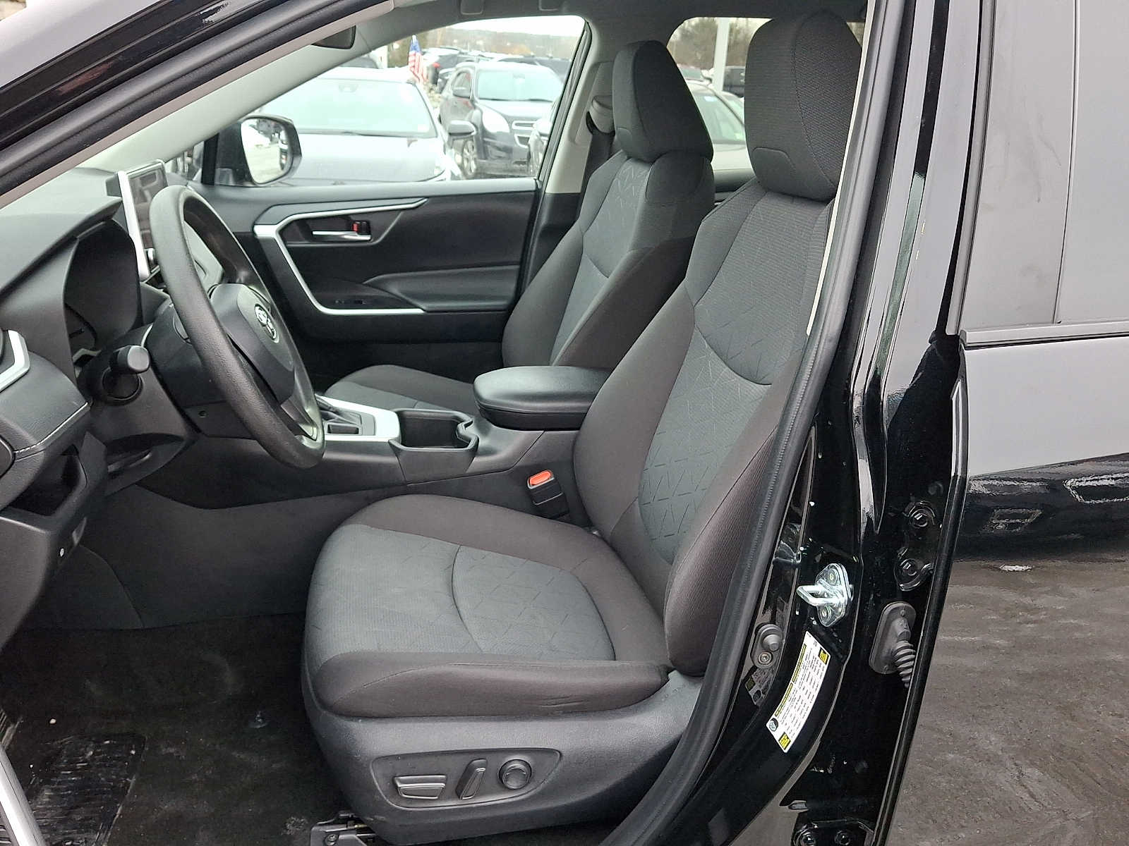 Thumbnail: 2024 Toyota RAV4 - 16