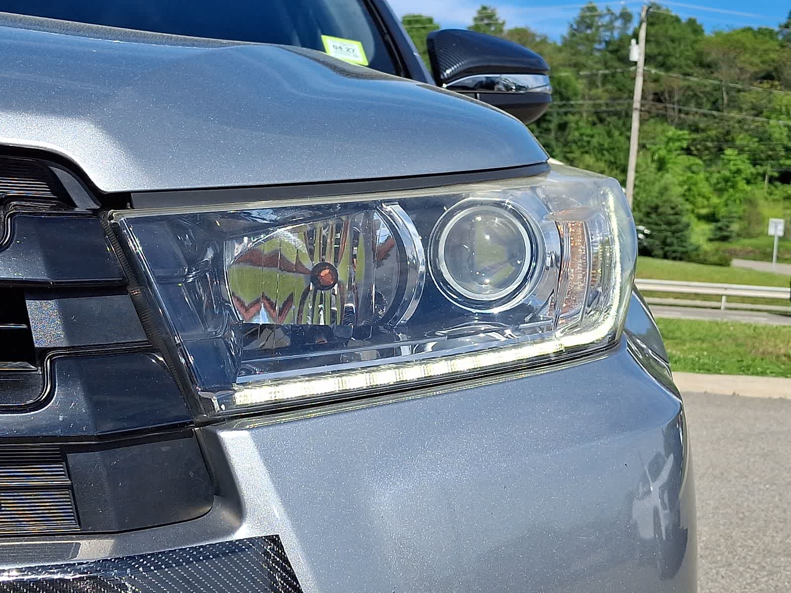 Thumbnail: 2017 Toyota Highlander - 12