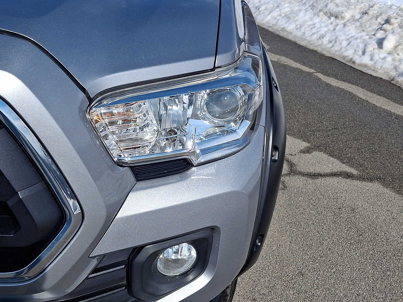 Thumbnail: 2020 Toyota Tacoma - 12