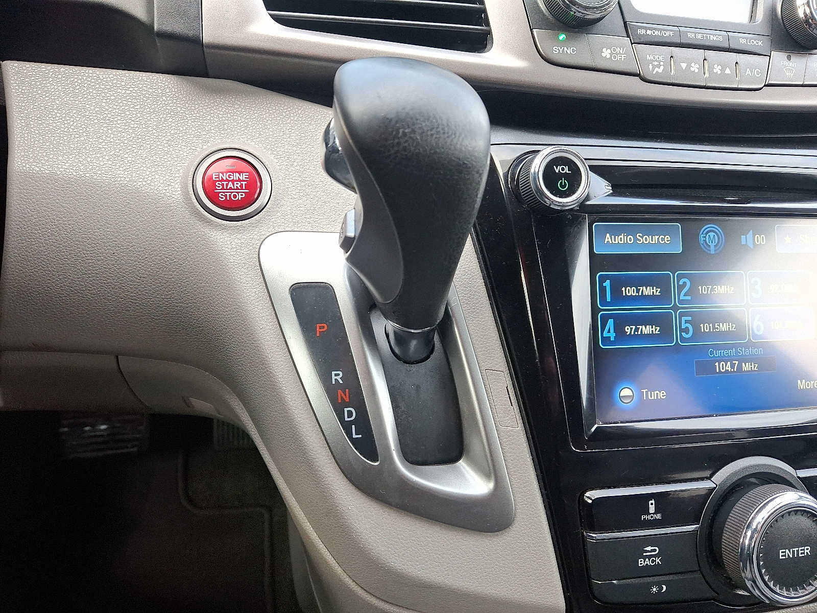 Thumbnail: 2016 Honda Odyssey - 17