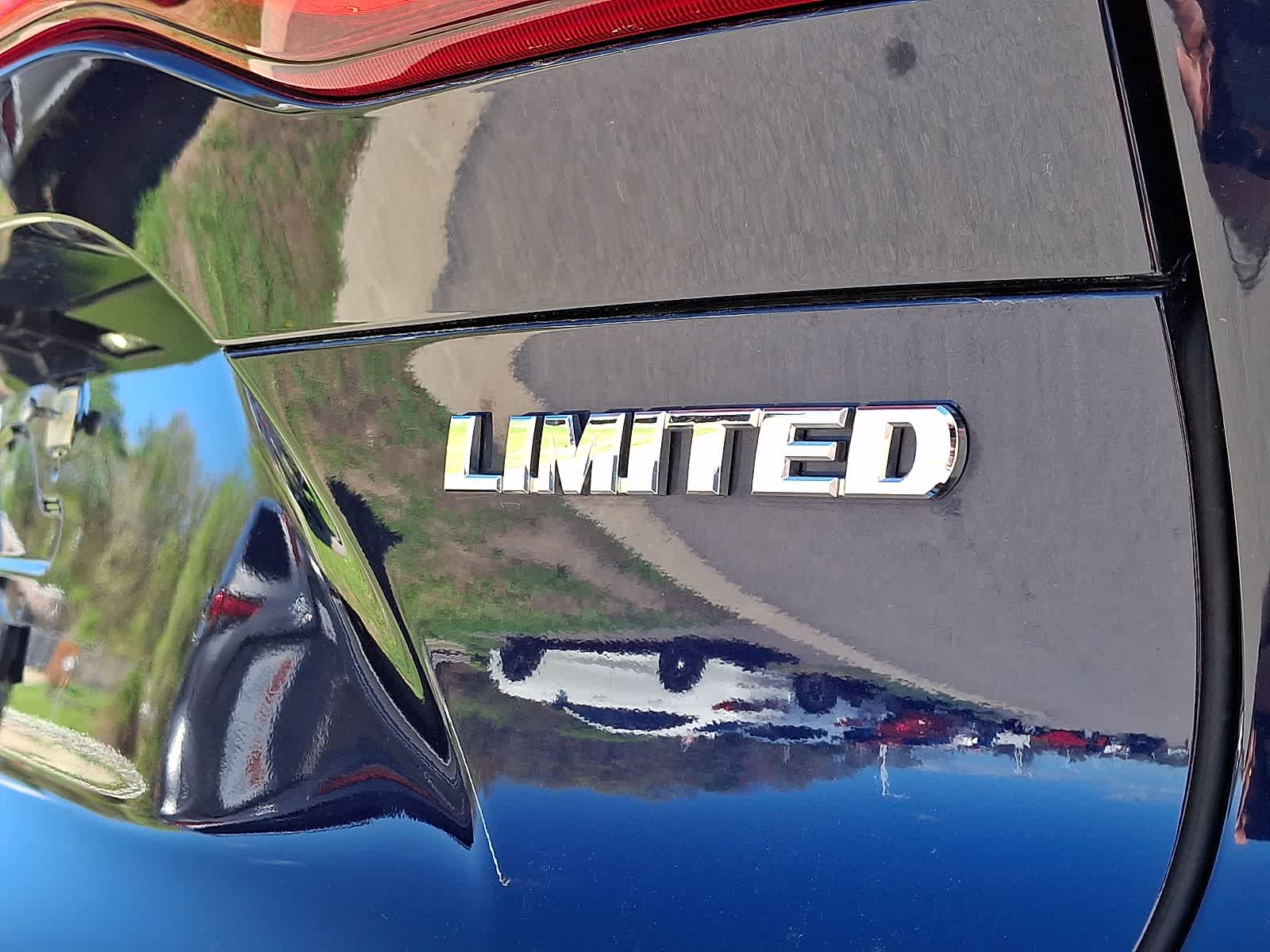 Thumbnail: 2023 Toyota Venza - 34