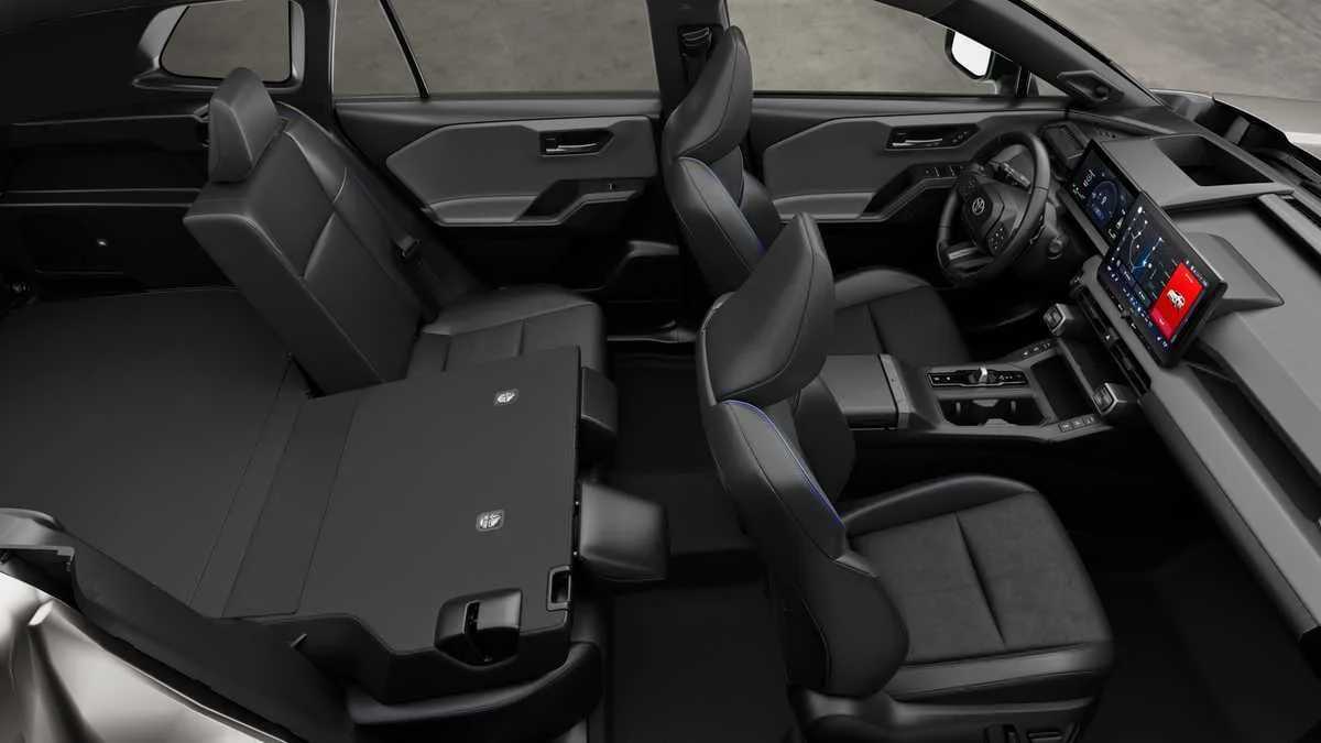 Thumbnail: 2026 Toyota RAV4 - 4
