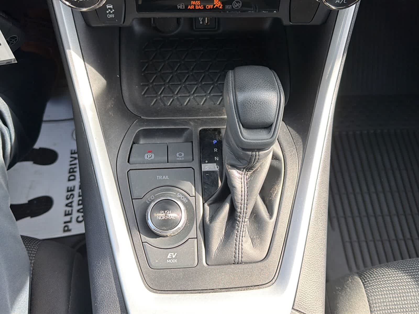 Thumbnail: 2023 Toyota RAV4 - 18