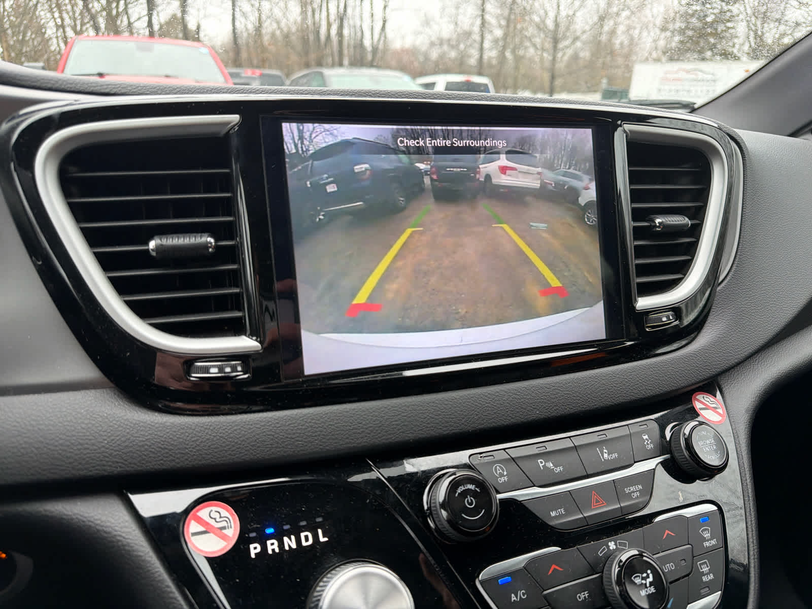 Thumbnail: 2025 Chrysler Pacifica - 21