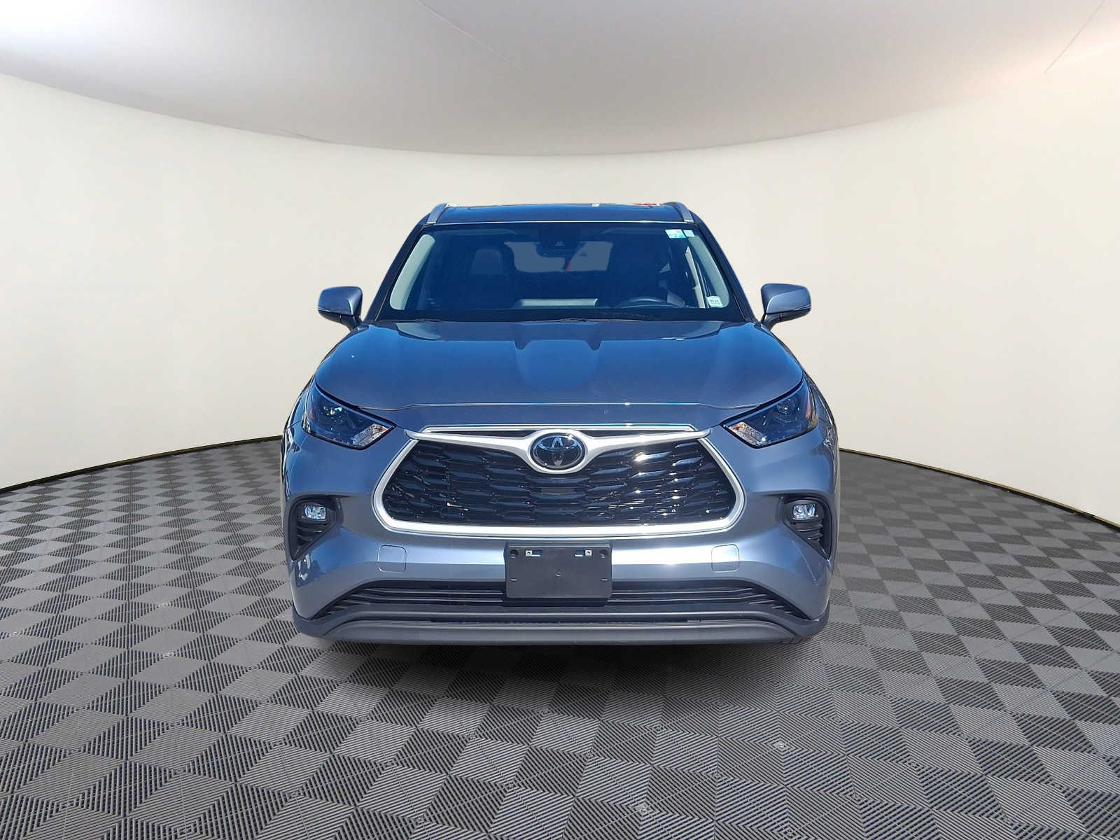 Thumbnail: 2024 Toyota Highlander - 3