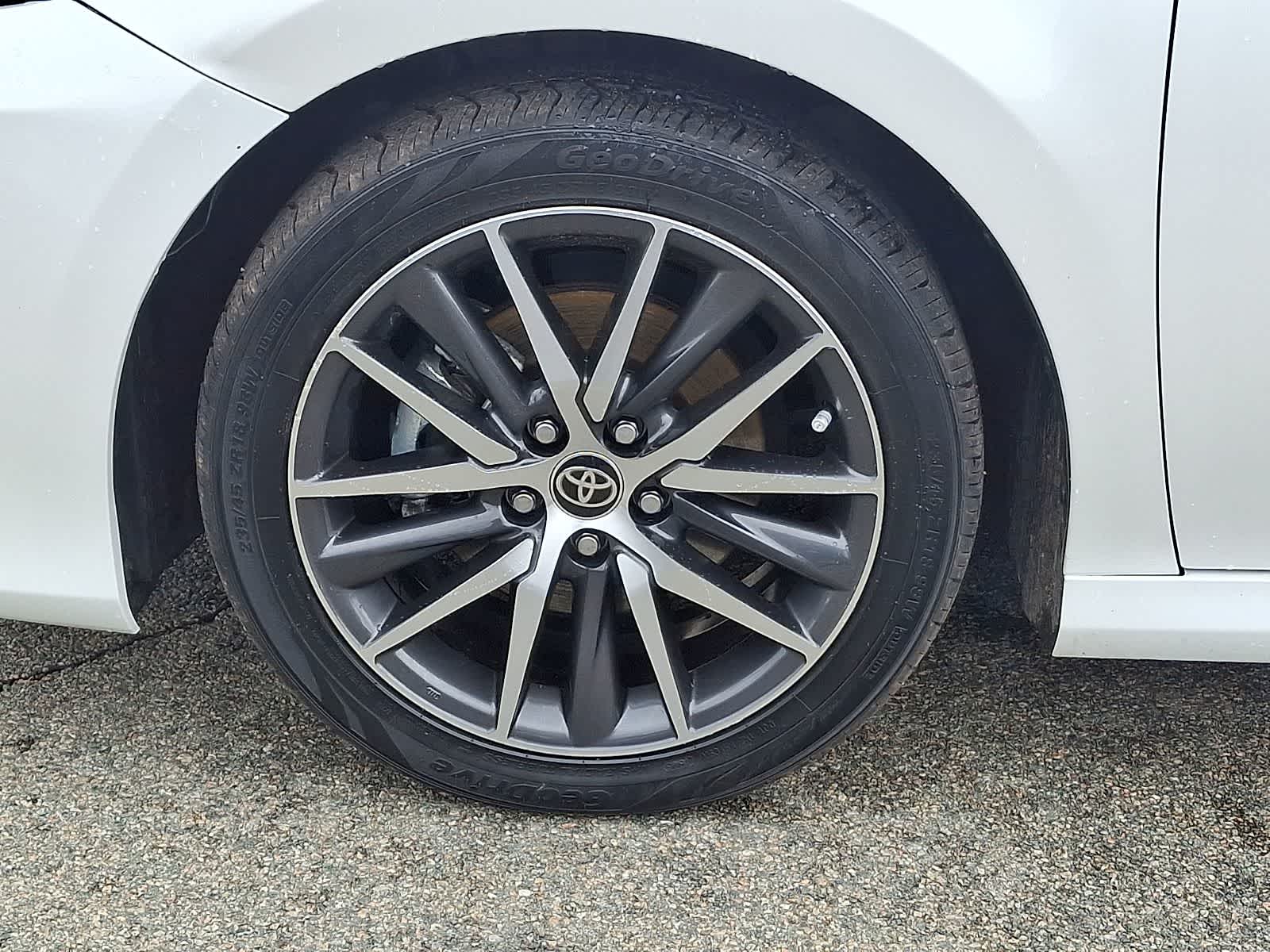 Thumbnail: 2024 Toyota Camry - 11