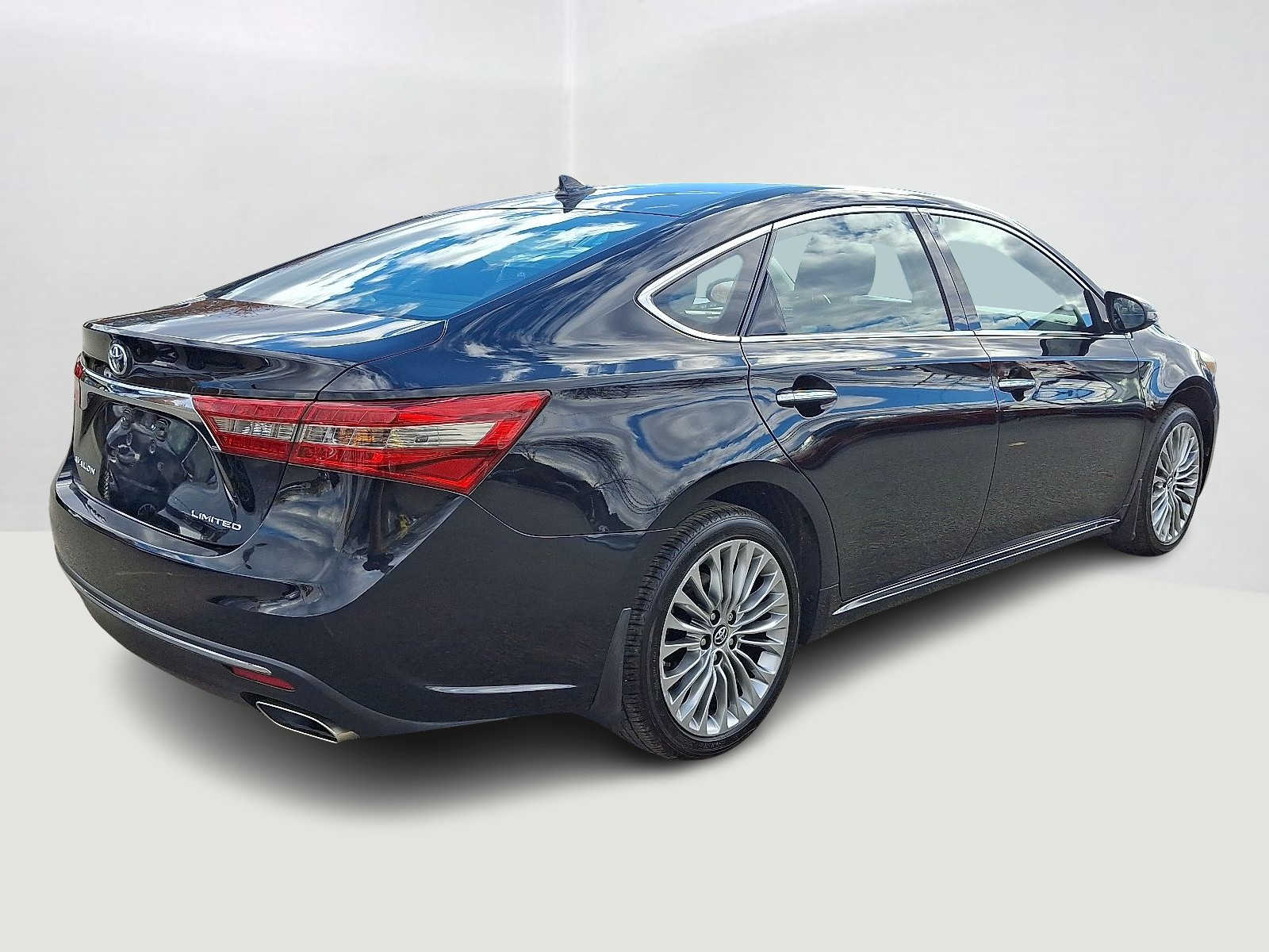 Thumbnail: 2018 Toyota Avalon - 6