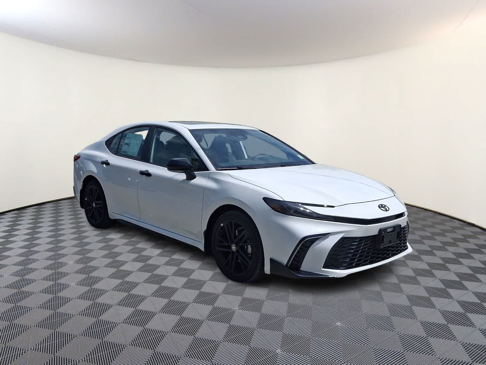 Thumbnail: 2026 Toyota Camry - 3