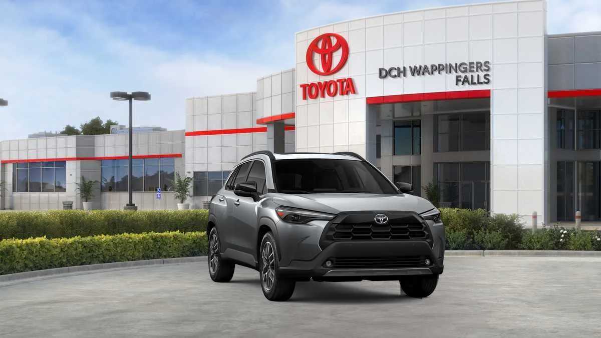 Thumbnail: 2026 Toyota Corolla Cross - 18