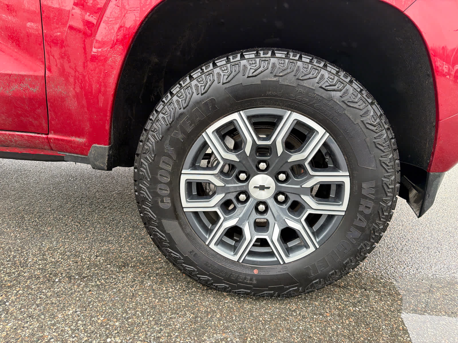 Thumbnail: 2024 Chevrolet Colorado - 16