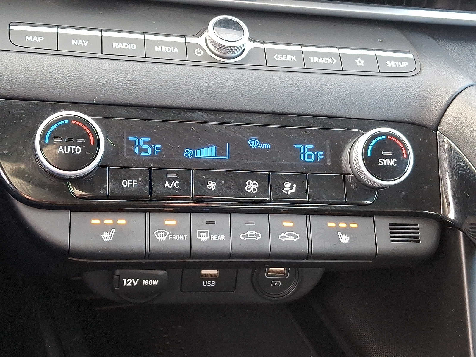 Thumbnail: 2023 Hyundai Elantra - 13