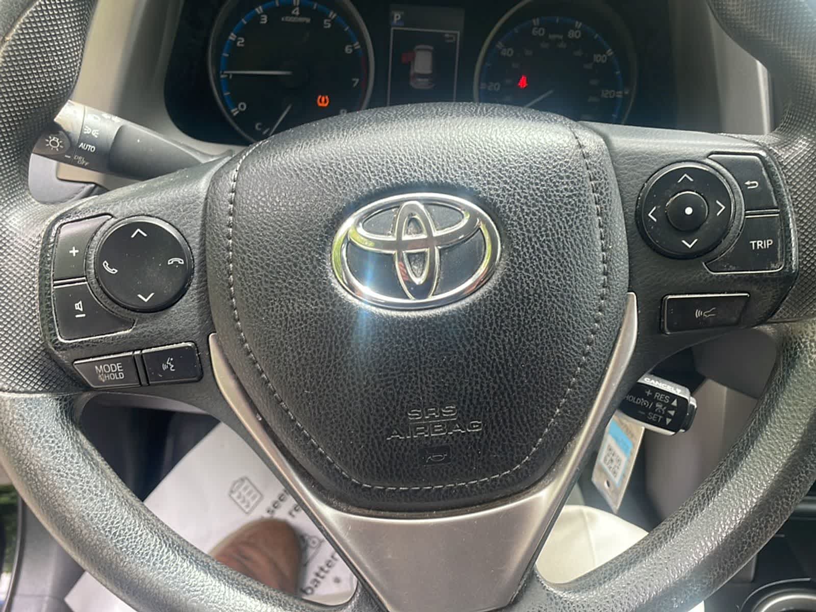 Thumbnail: 2018 Toyota RAV4 - 16