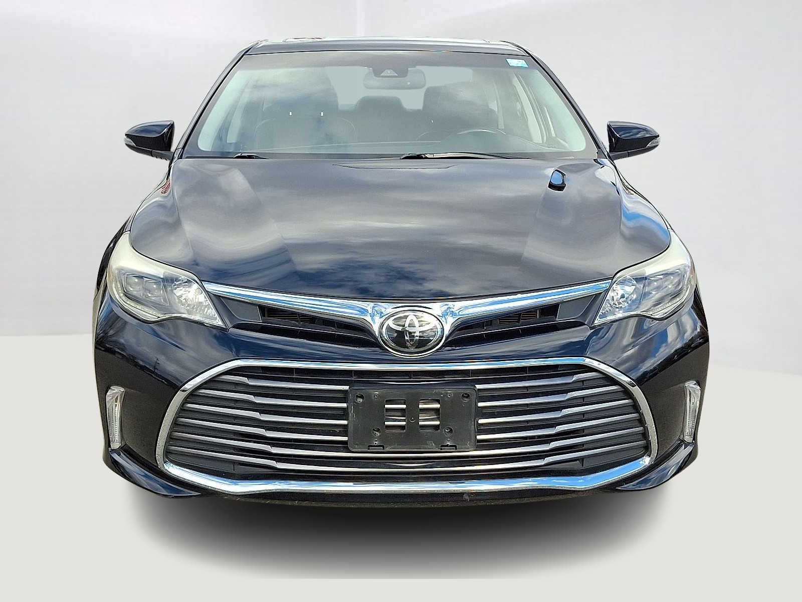 Thumbnail: 2018 Toyota Avalon - 3