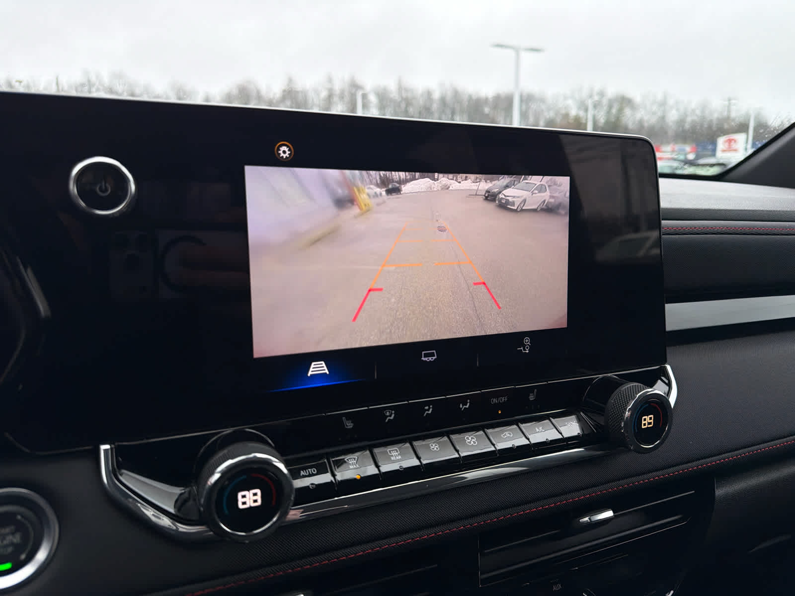 Thumbnail: 2024 Chevrolet Colorado - 42