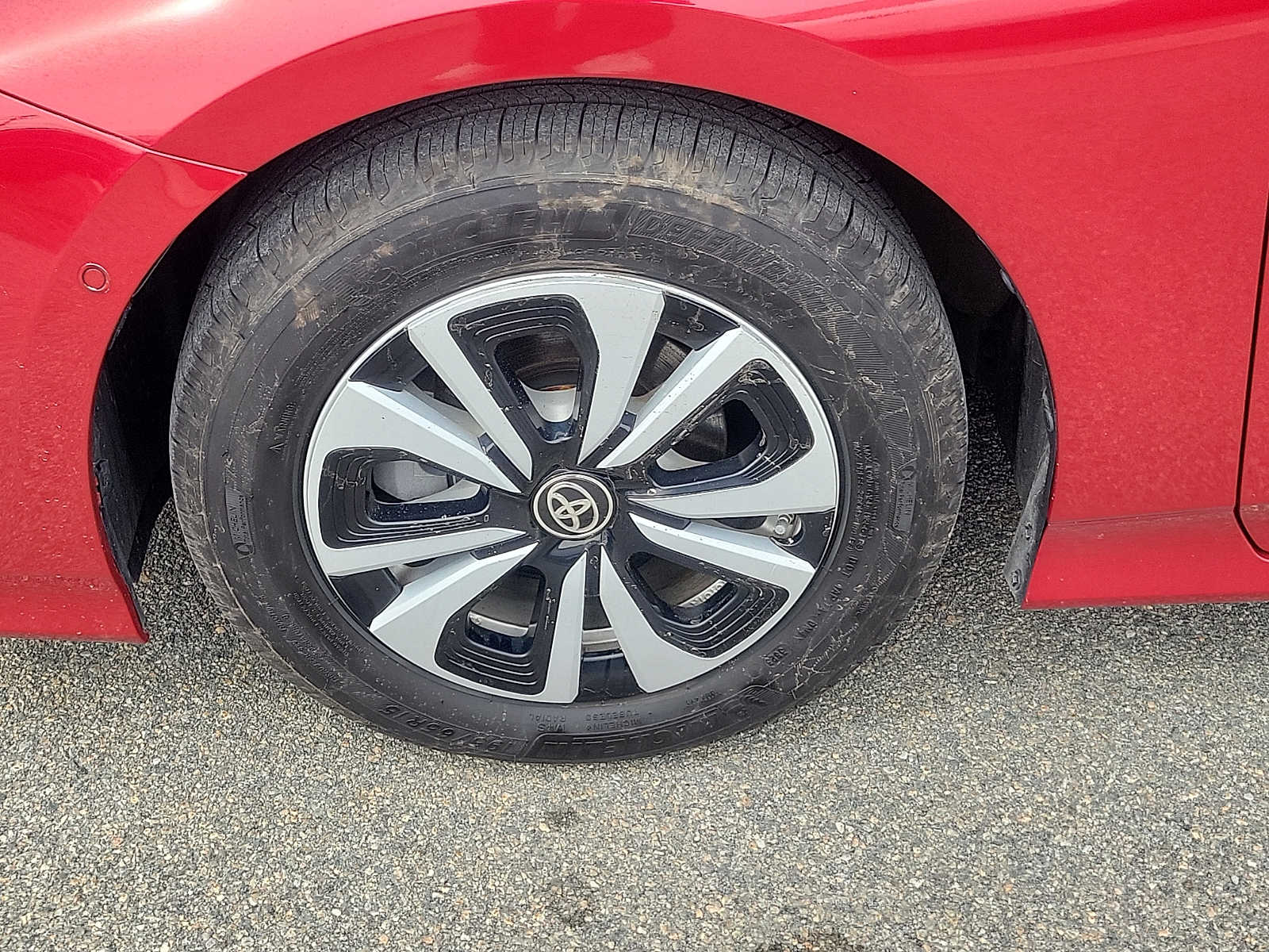 Thumbnail: 2018 Toyota Prius Prime - 11