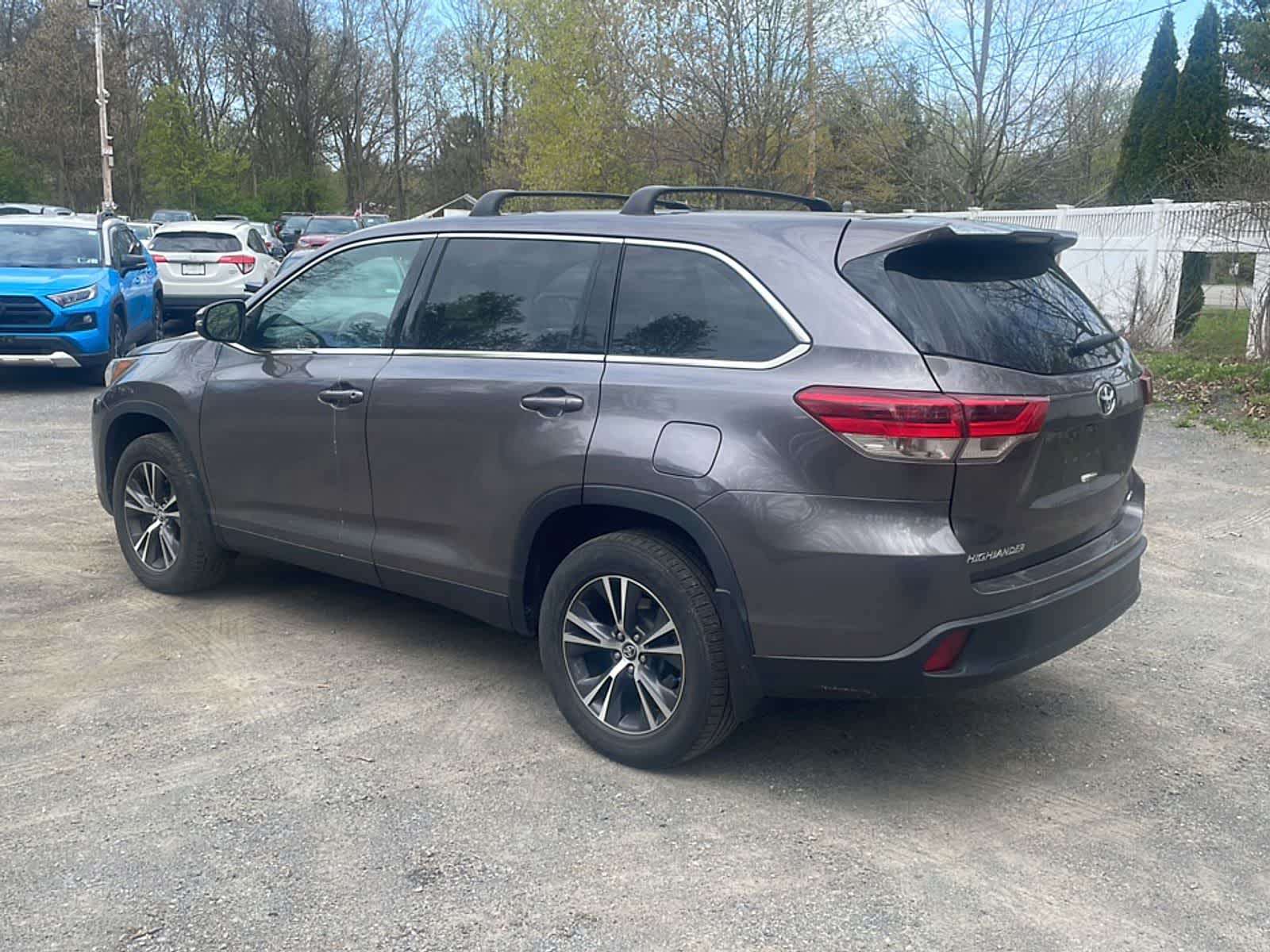 Thumbnail: 2019 Toyota Highlander - 6