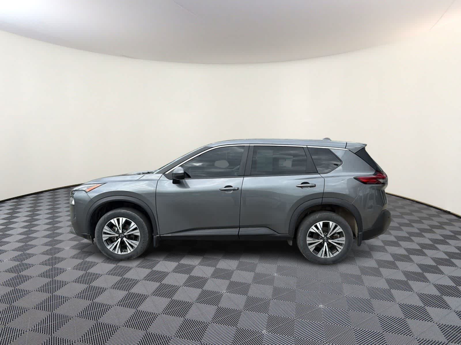 Thumbnail: 2022 Nissan Rogue - 5