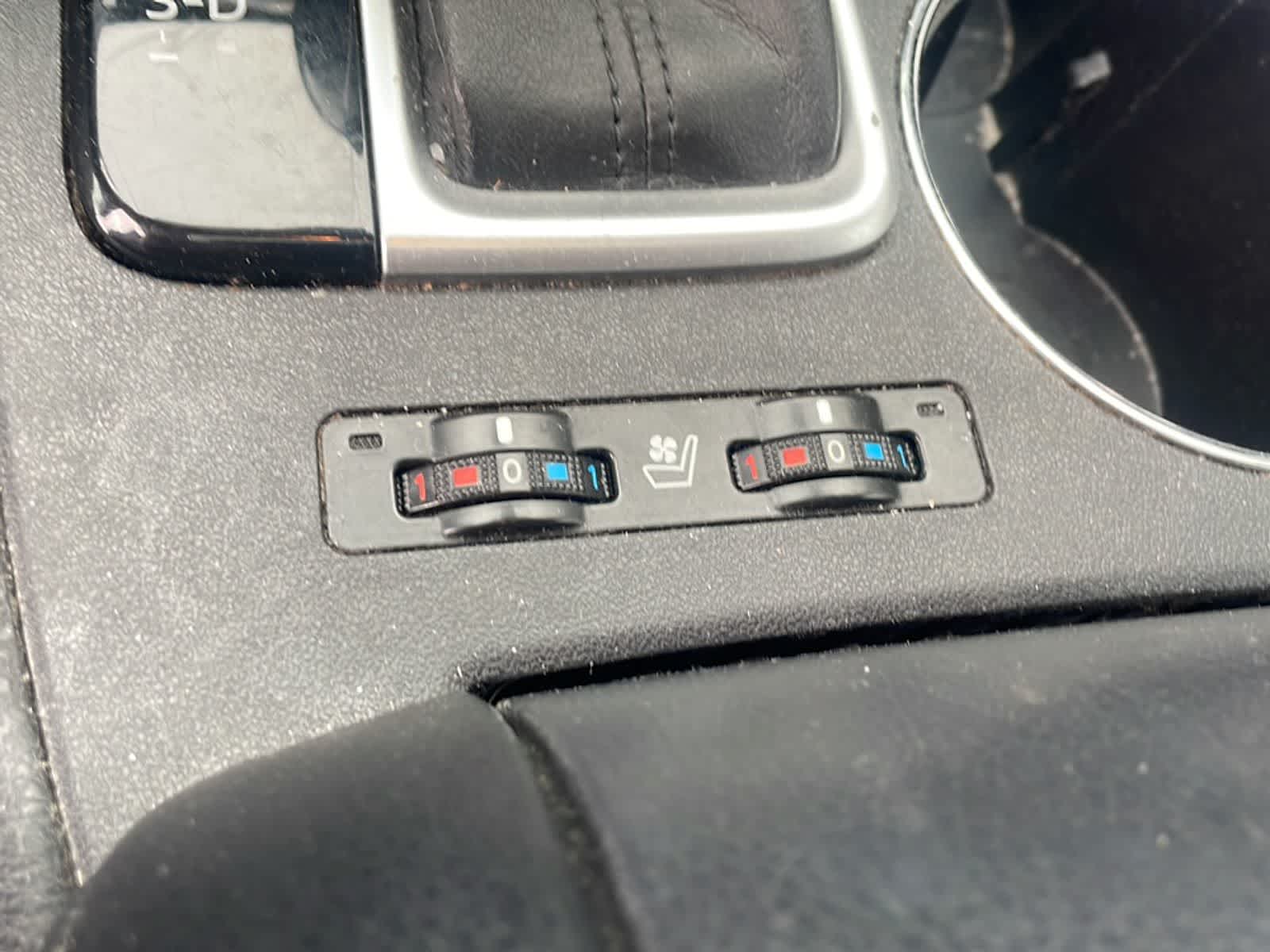 Thumbnail: 2017 Toyota Highlander - 18