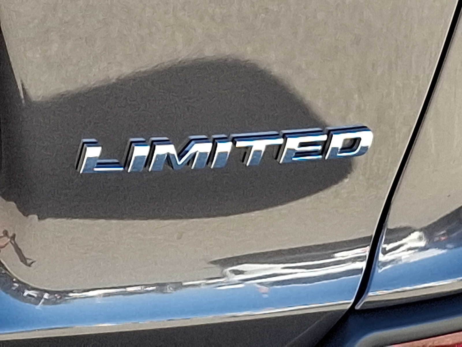 Thumbnail: 2022 Jeep Cherokee - 27