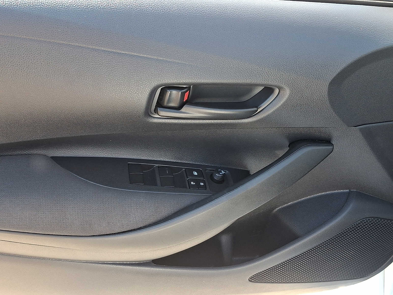 Thumbnail: 2025 Toyota Corolla - 15