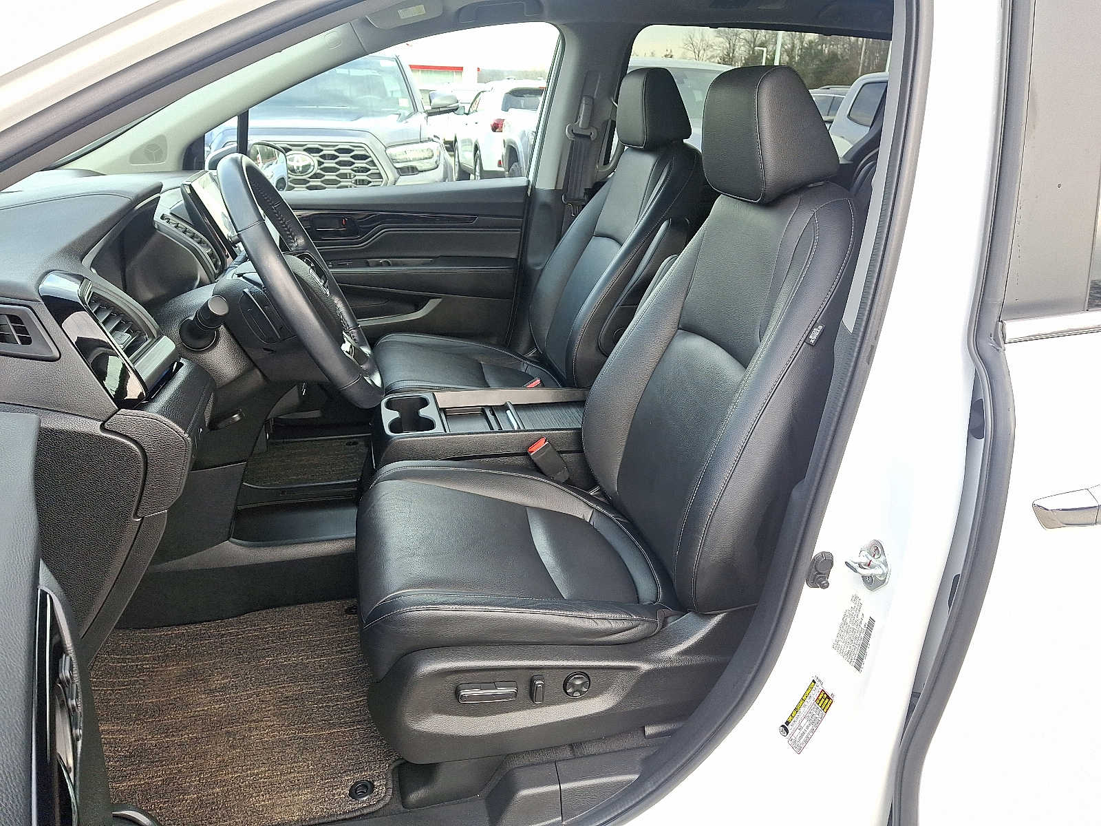 Thumbnail: 2022 Honda Odyssey - 17