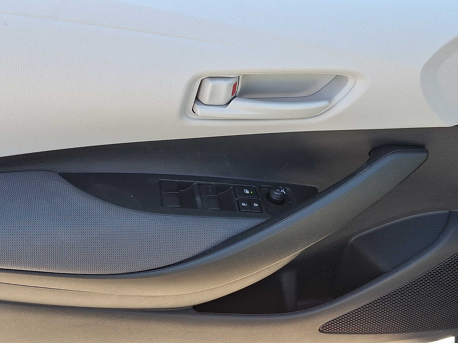 Thumbnail: 2026 Toyota Corolla - 10