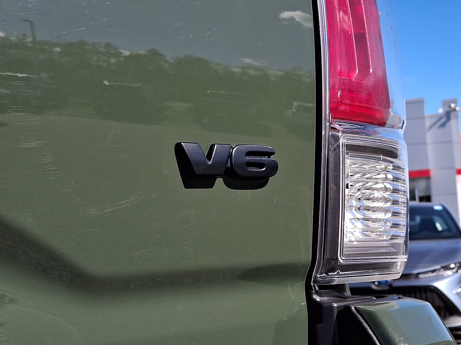 Thumbnail: 2021 Toyota Tacoma - 33