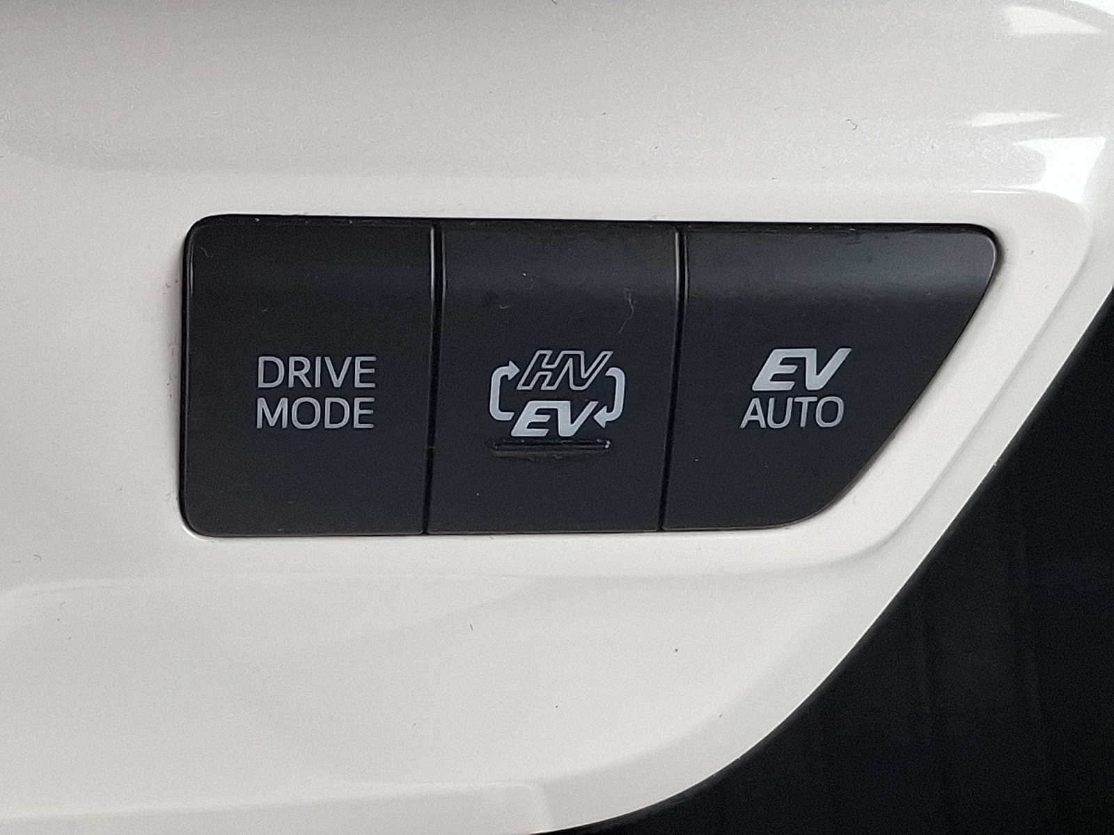 Thumbnail: 2019 Toyota Prius Prime - 25