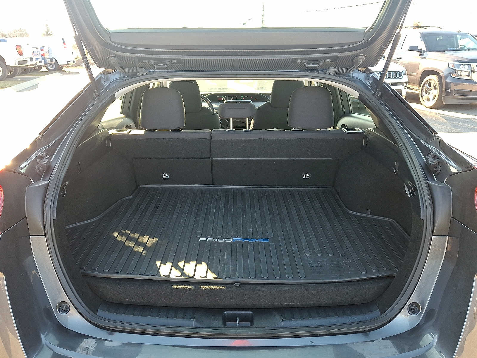 Thumbnail: 2020 Toyota Prius Prime - 29