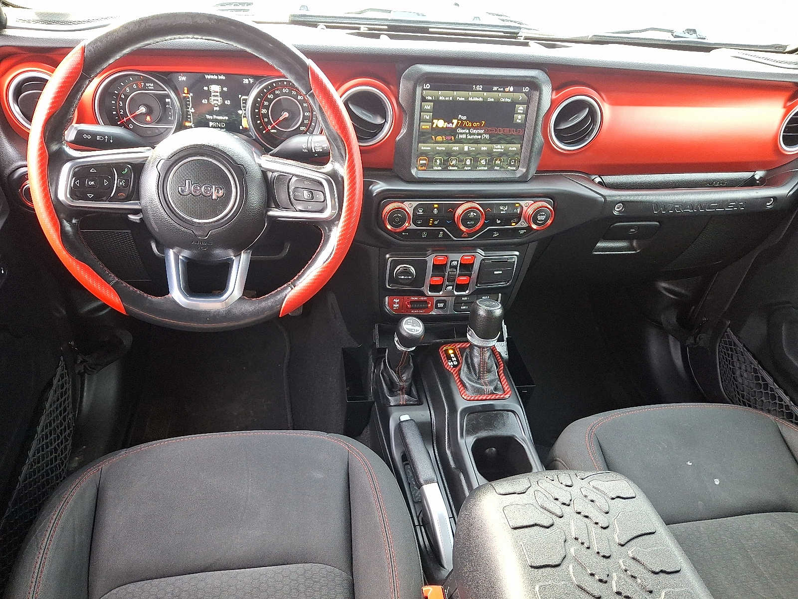 Thumbnail: 2018 Jeep Wrangler - 12