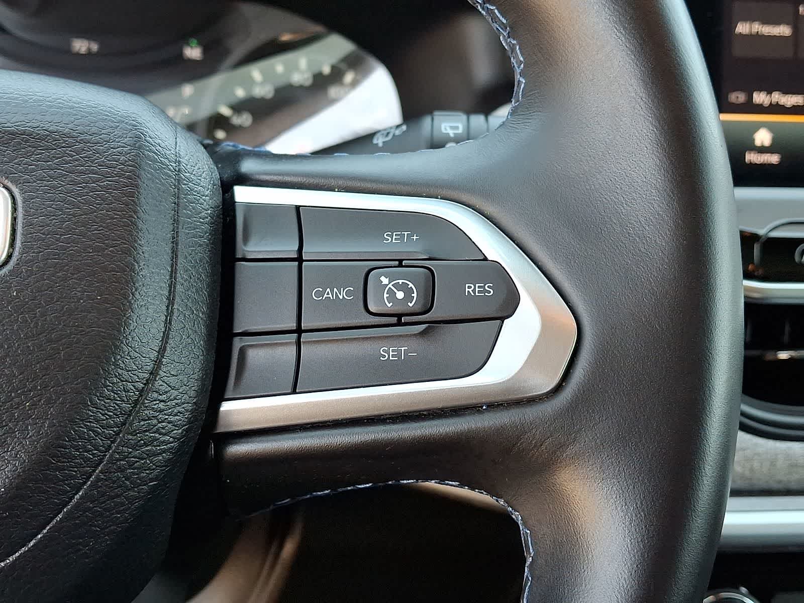 Thumbnail: 2022 Jeep Compass - 21