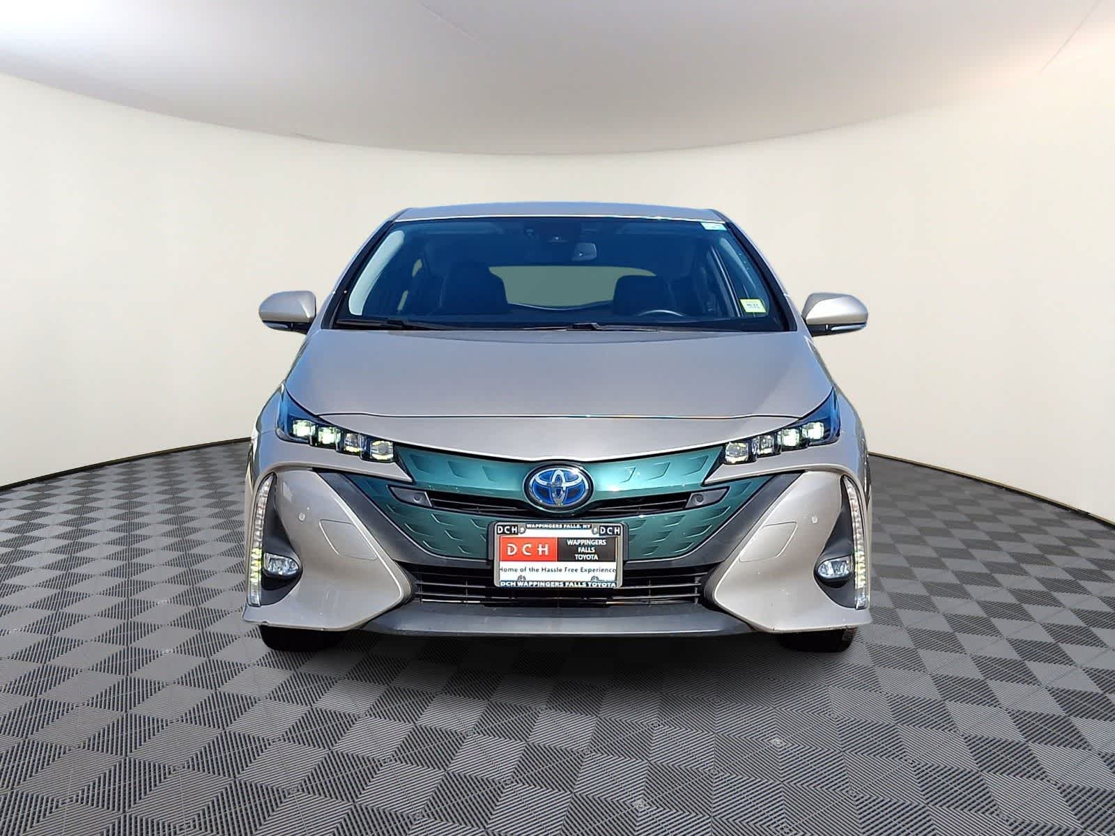 Thumbnail: 2017 Toyota Prius Prime - 3