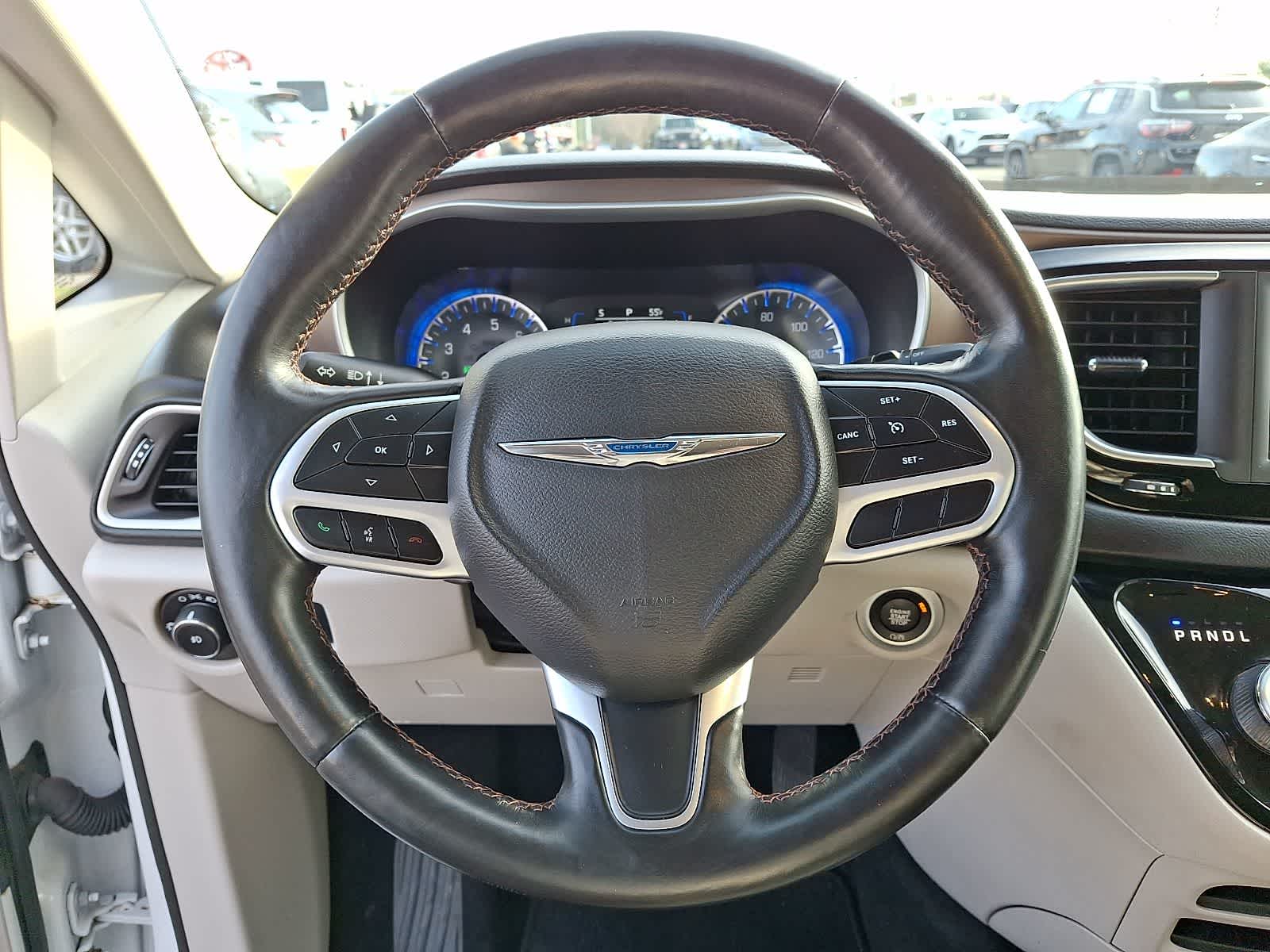 Thumbnail: 2019 Chrysler Pacifica - 20