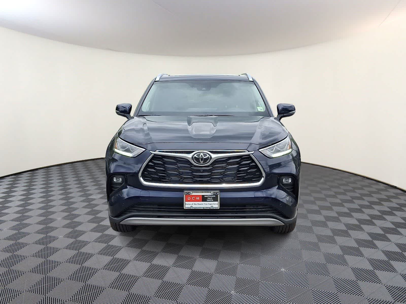 Thumbnail: 2026 Toyota Highlander - 2