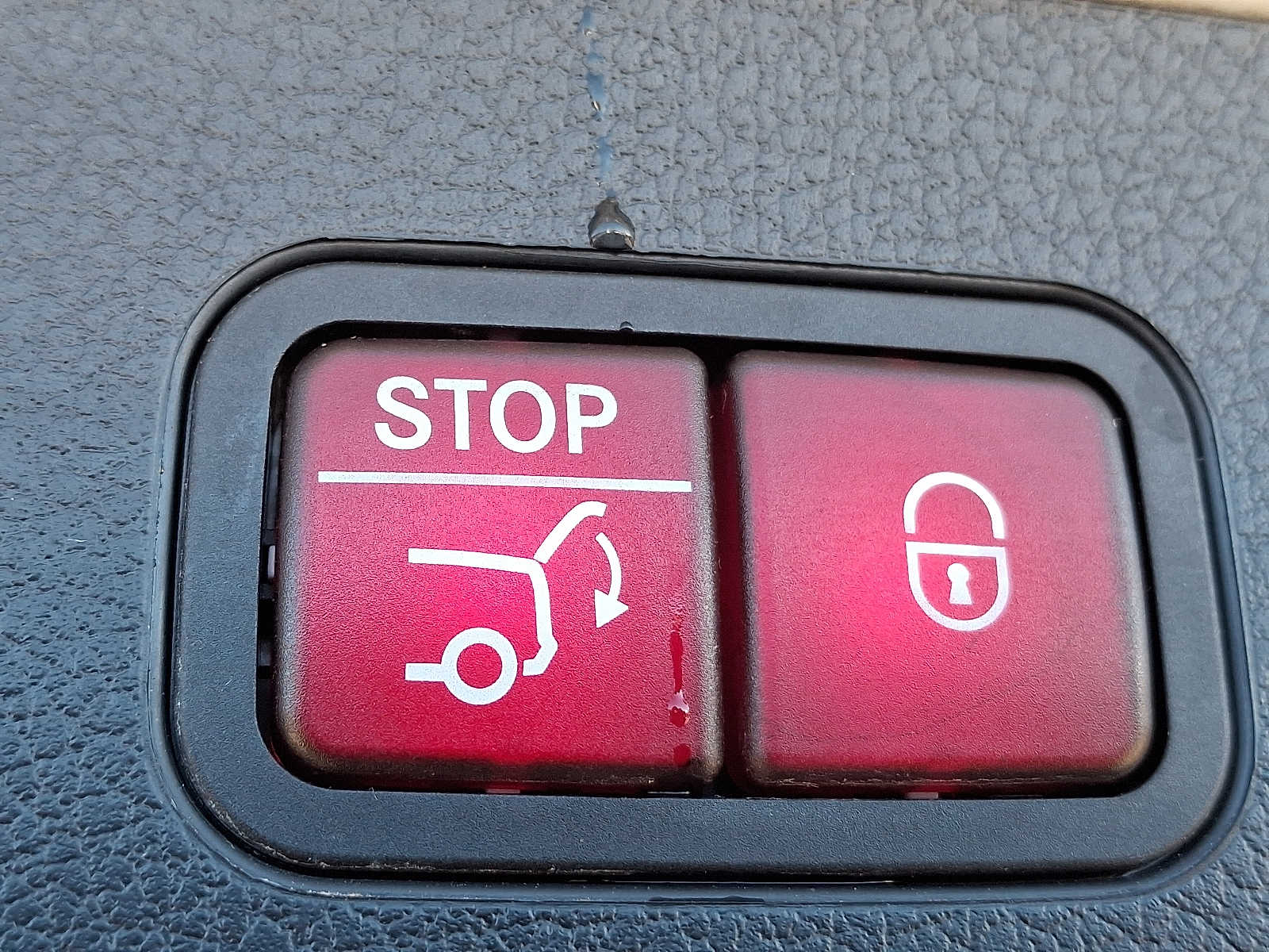 Thumbnail: 2022 Mercedes-Benz GLB - 30