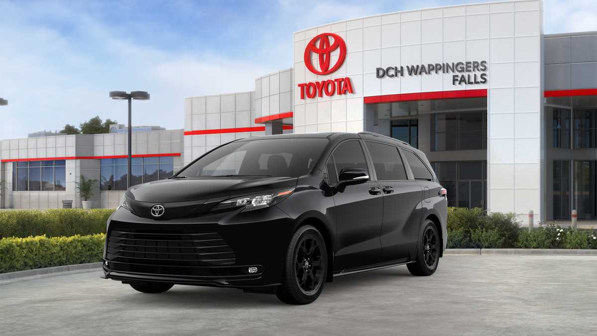 Thumbnail: 2026 Toyota Sienna - 2