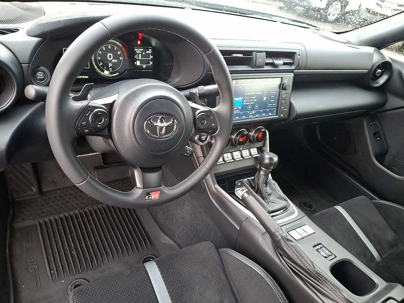 Thumbnail: 2024 Toyota GR86 - 14