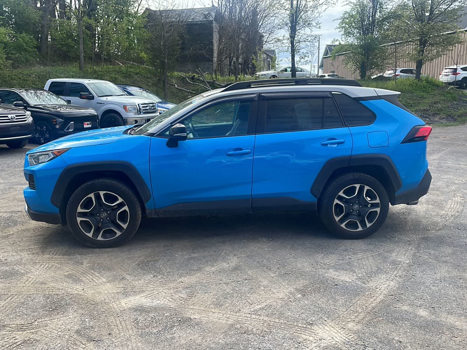 Thumbnail: 2019 Toyota RAV4 - 5