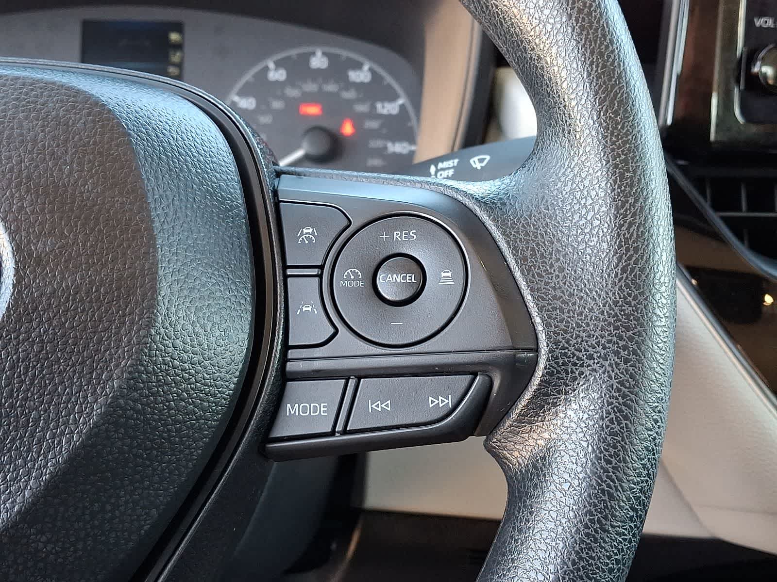 Thumbnail: 2025 Toyota Corolla - 24