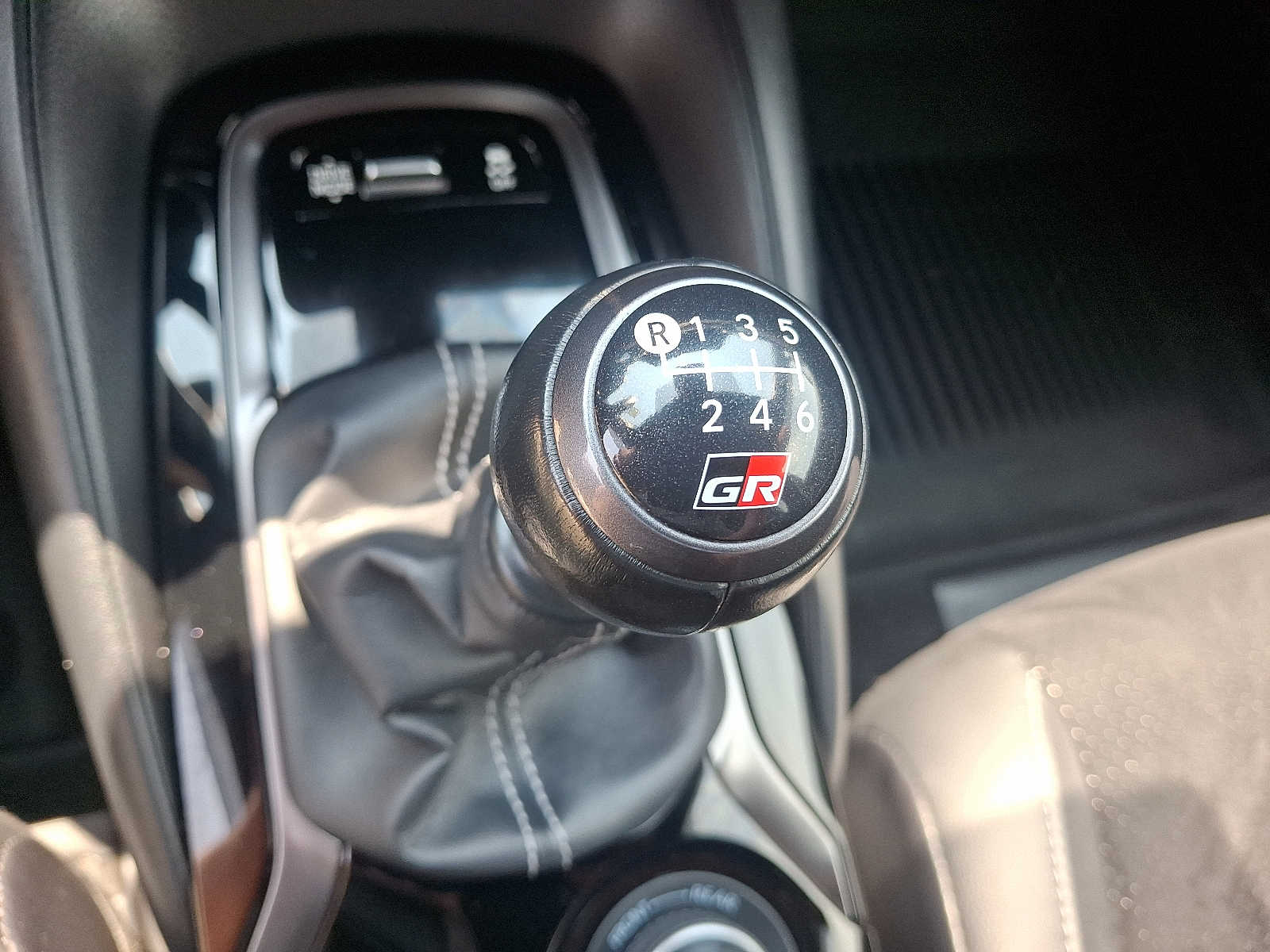 2024 Toyota GR Corolla Premium 17