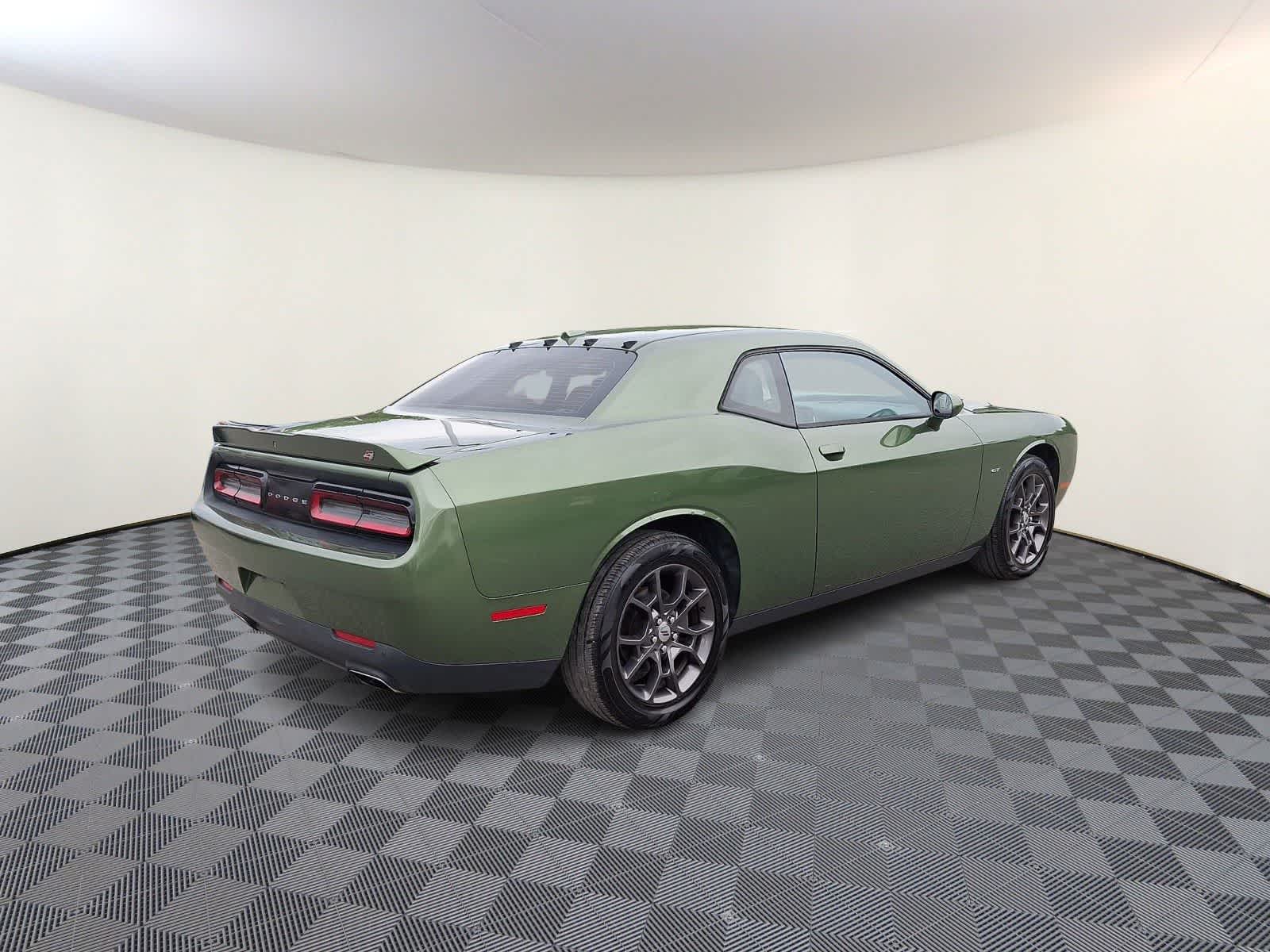 Thumbnail: 2018 Dodge Challenger - 5