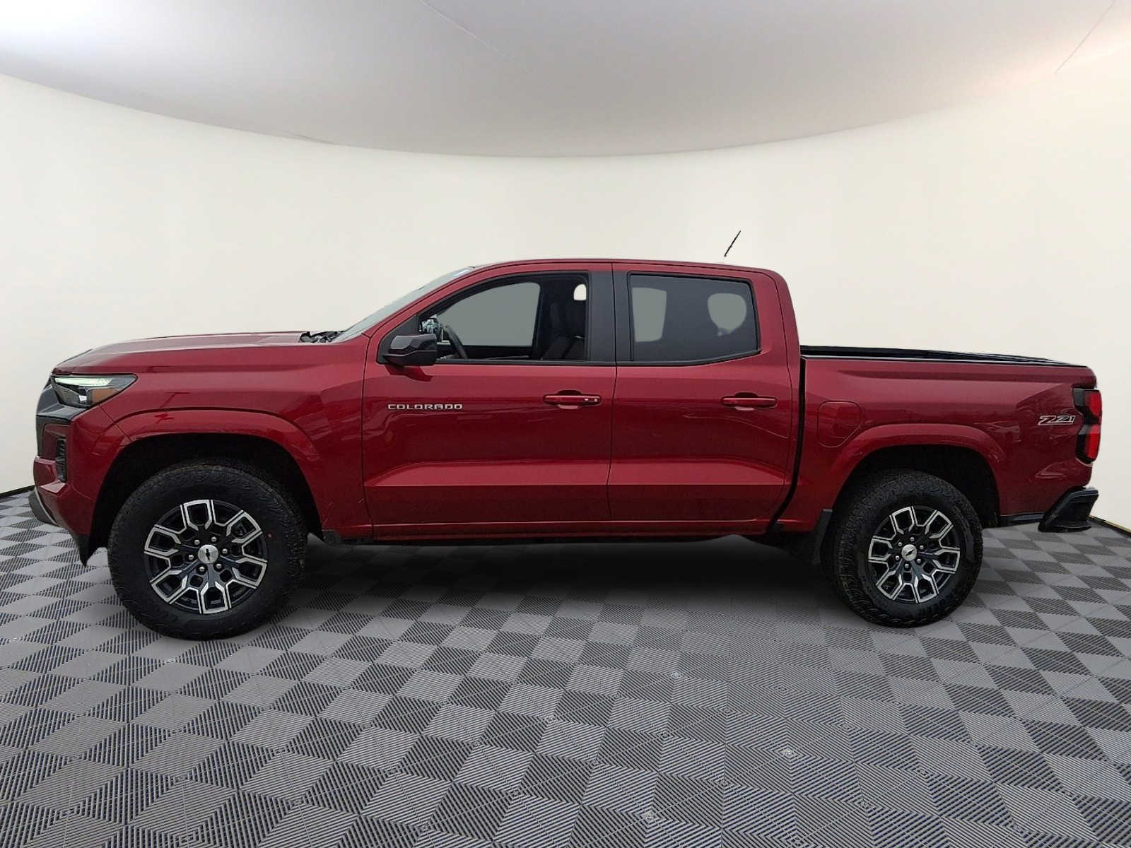 Thumbnail: 2024 Chevrolet Colorado - 15