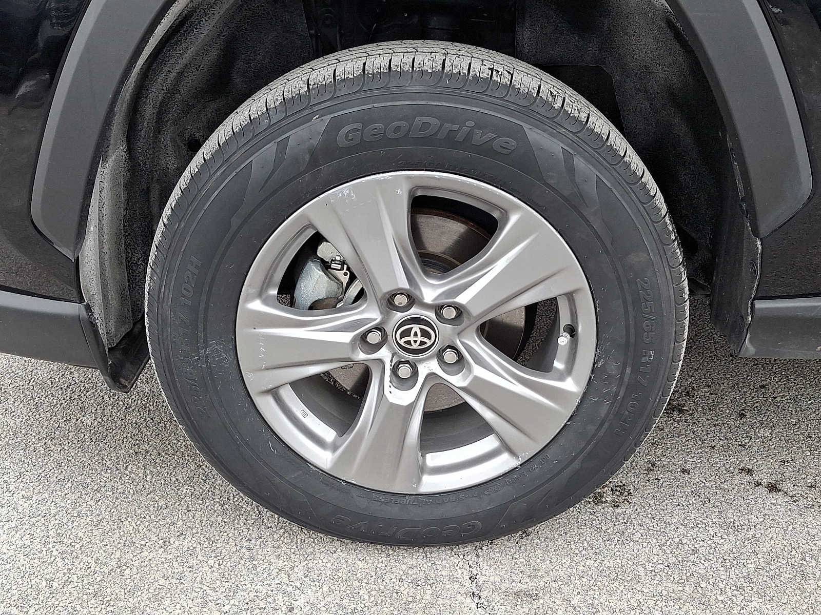 Thumbnail: 2024 Toyota RAV4 - 11