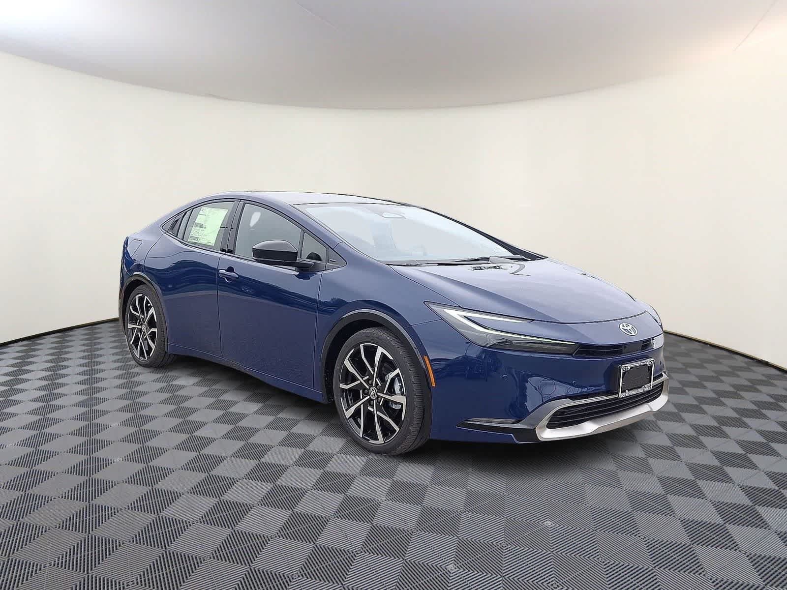 Thumbnail: 2026 Toyota Prius - 3