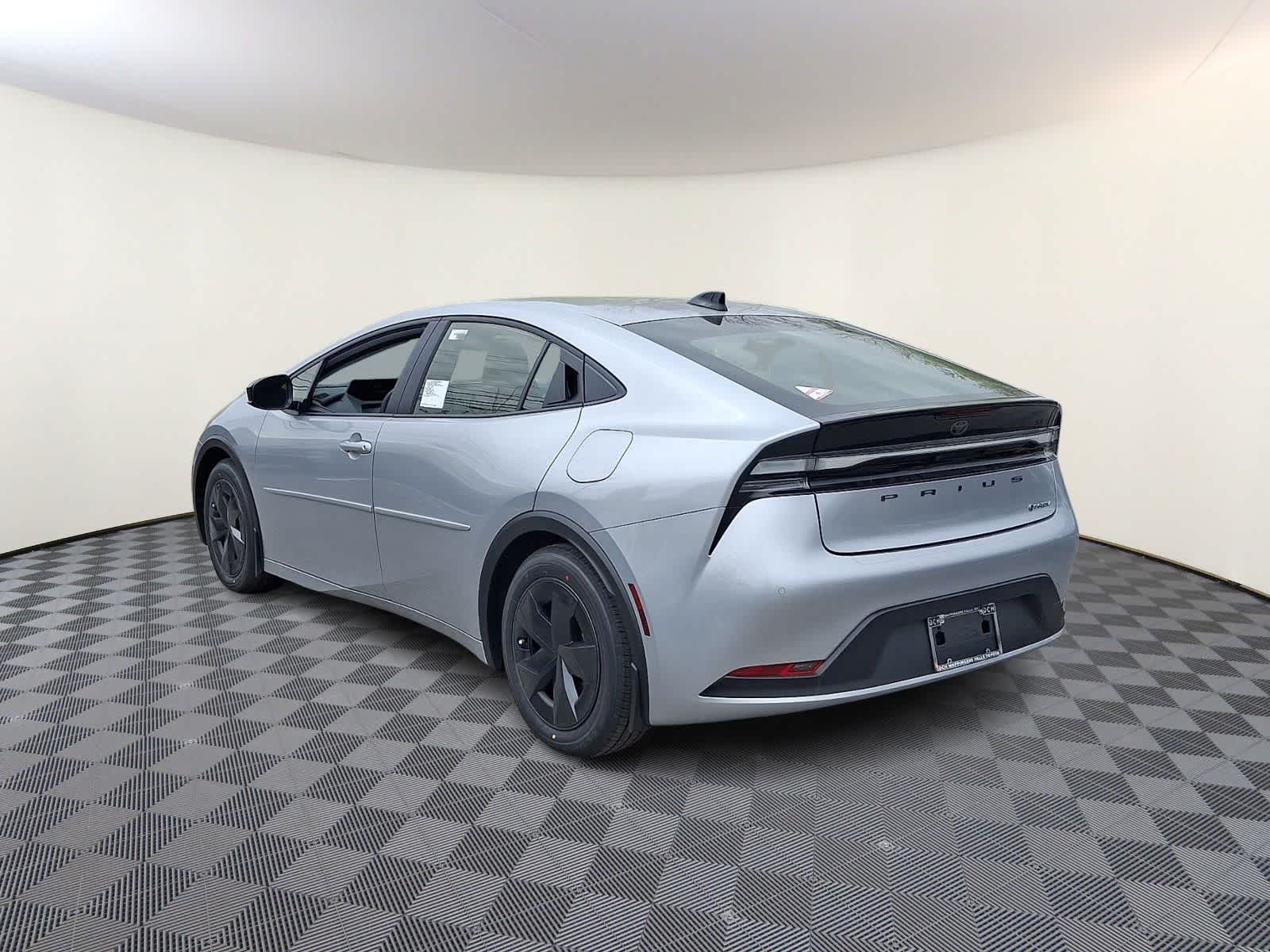 Thumbnail: 2026 Toyota Prius - 6