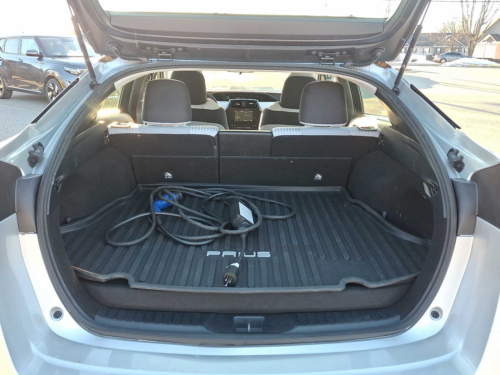 Thumbnail: 2017 Toyota Prius Prime - 29