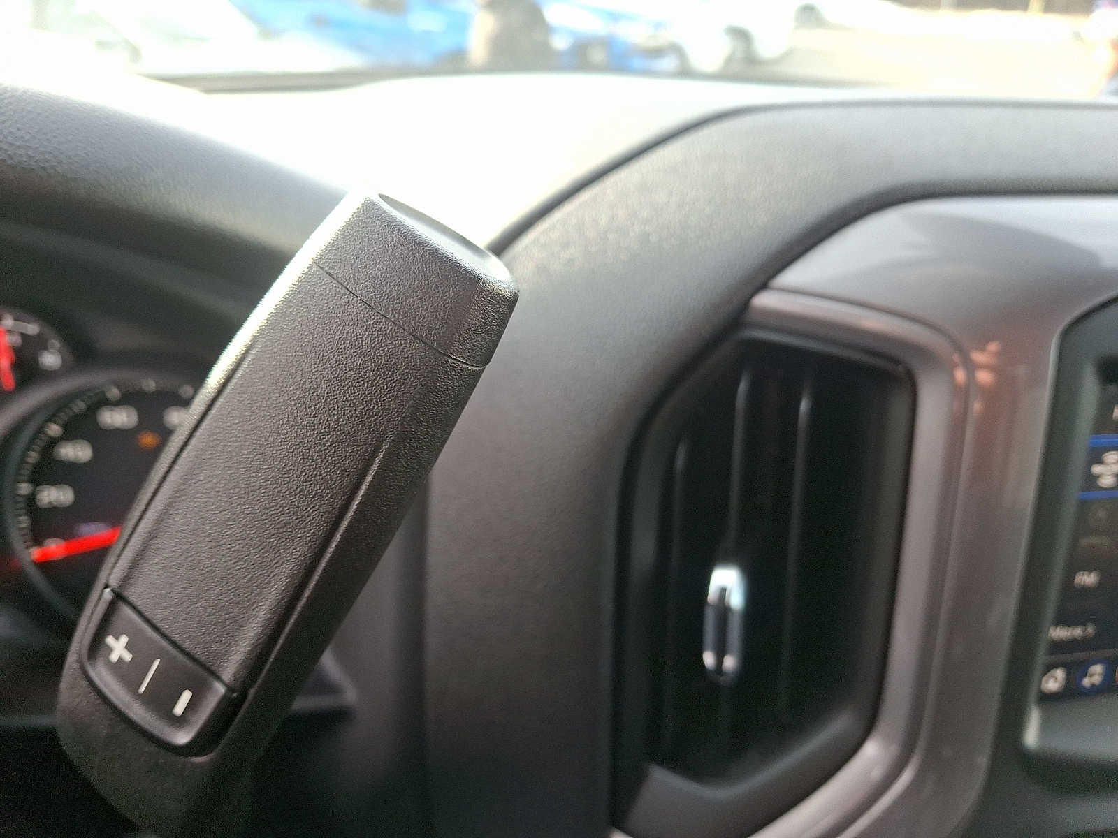 Thumbnail: 2022 Chevrolet Silverado 1500 - 11