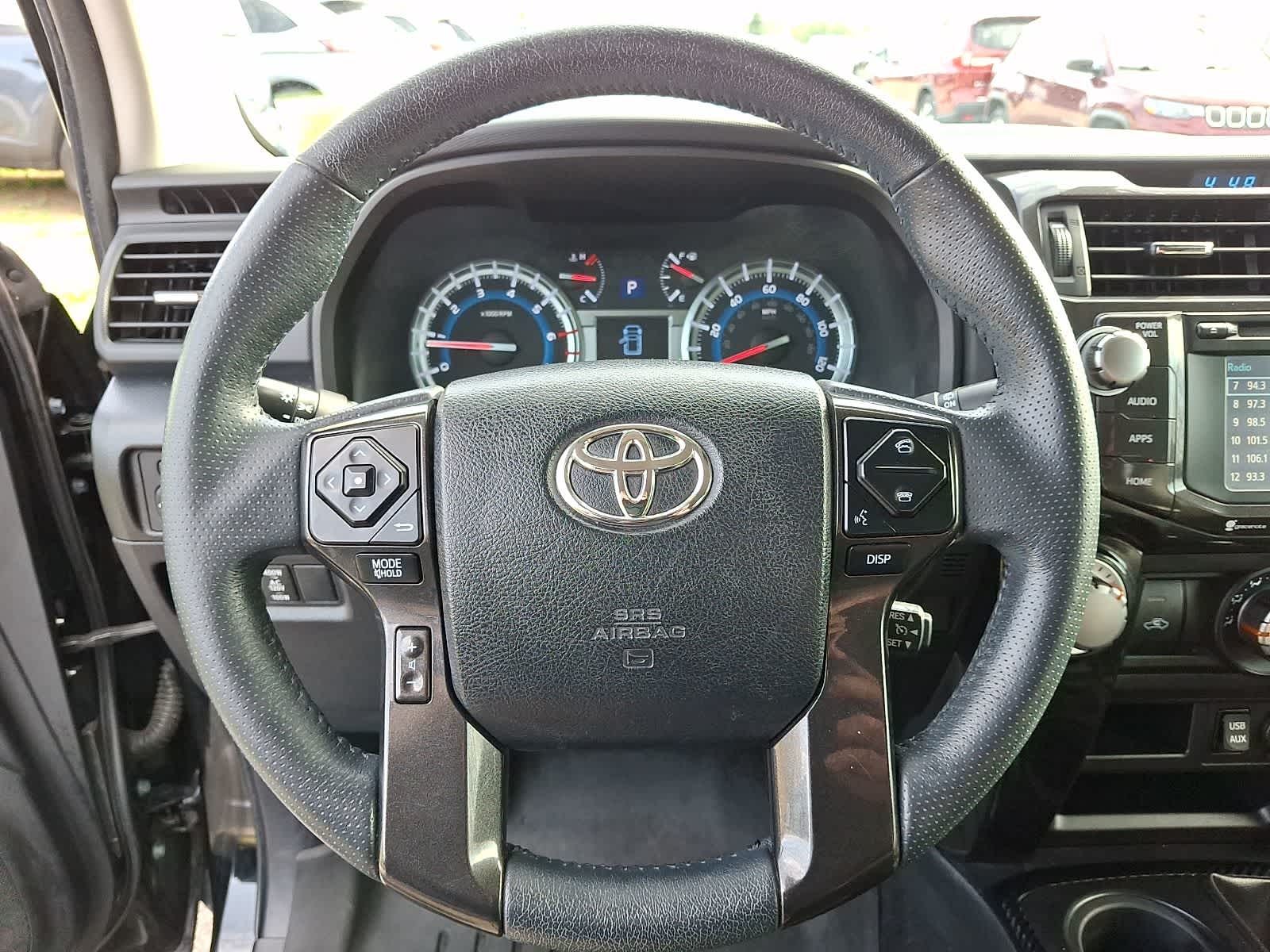 Thumbnail: 2019 Toyota 4Runner - 23